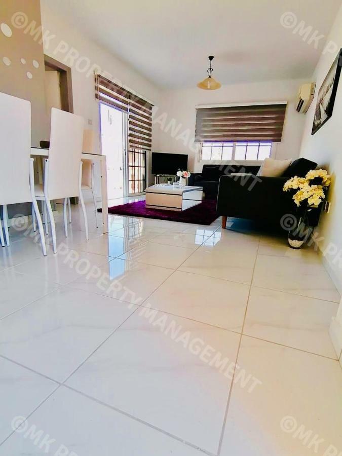 لارنكا Lysia Sea-View Apartment المظهر الخارجي الصورة